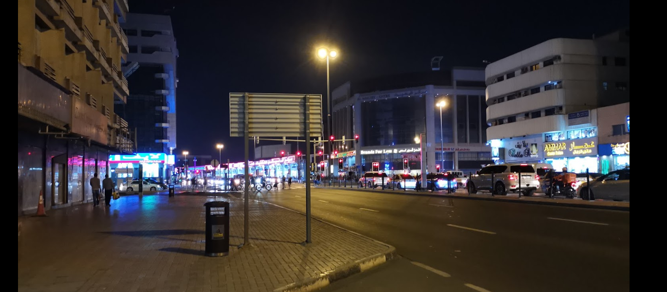 Al Bakhit Center Bus Stop in Dubai