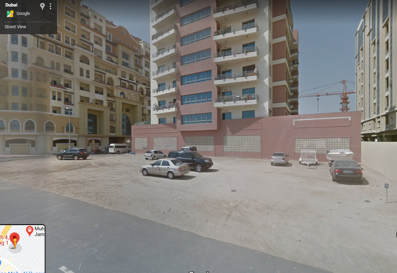 Muhaisnah 4 , Lootha Building Bus Stop in Dubai