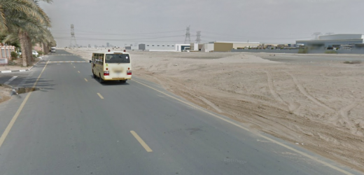 Arabian Orchard Complex D-1 Bus Stop in Dubai