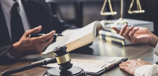 How to Navigate the Legal System in Dubai: Courts, Lawyers, and Legal Procedures